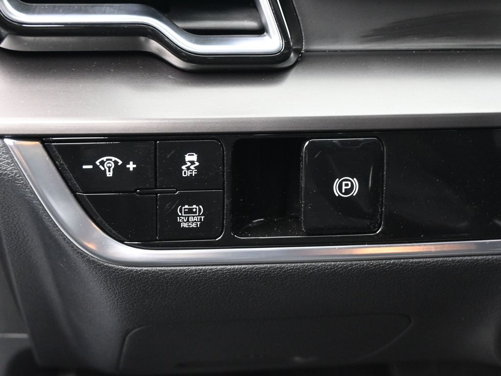 Used 2025 Vesta Blue Kia EX image 16