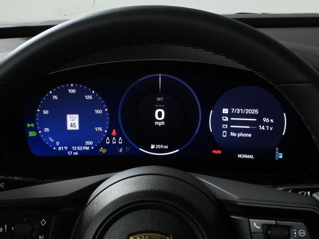 Thumbnail: 2025 Porsche Macan - 20