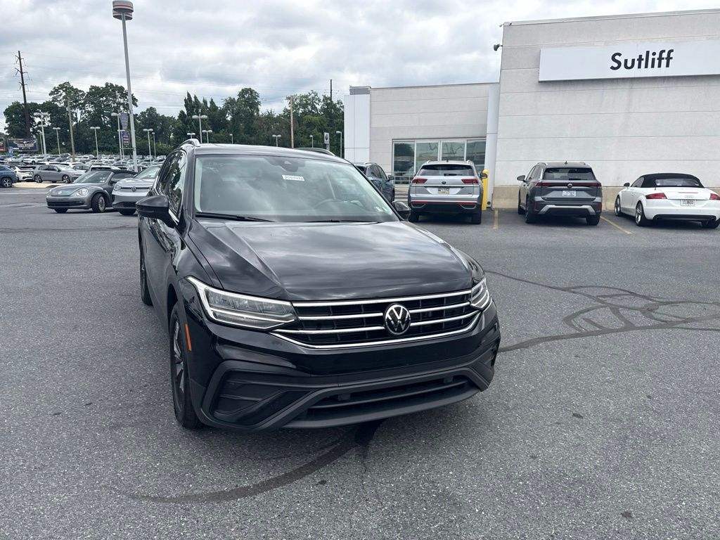2024 Volkswagen Tiguan 2.0T SE Black at Audi Porsche Sewickley