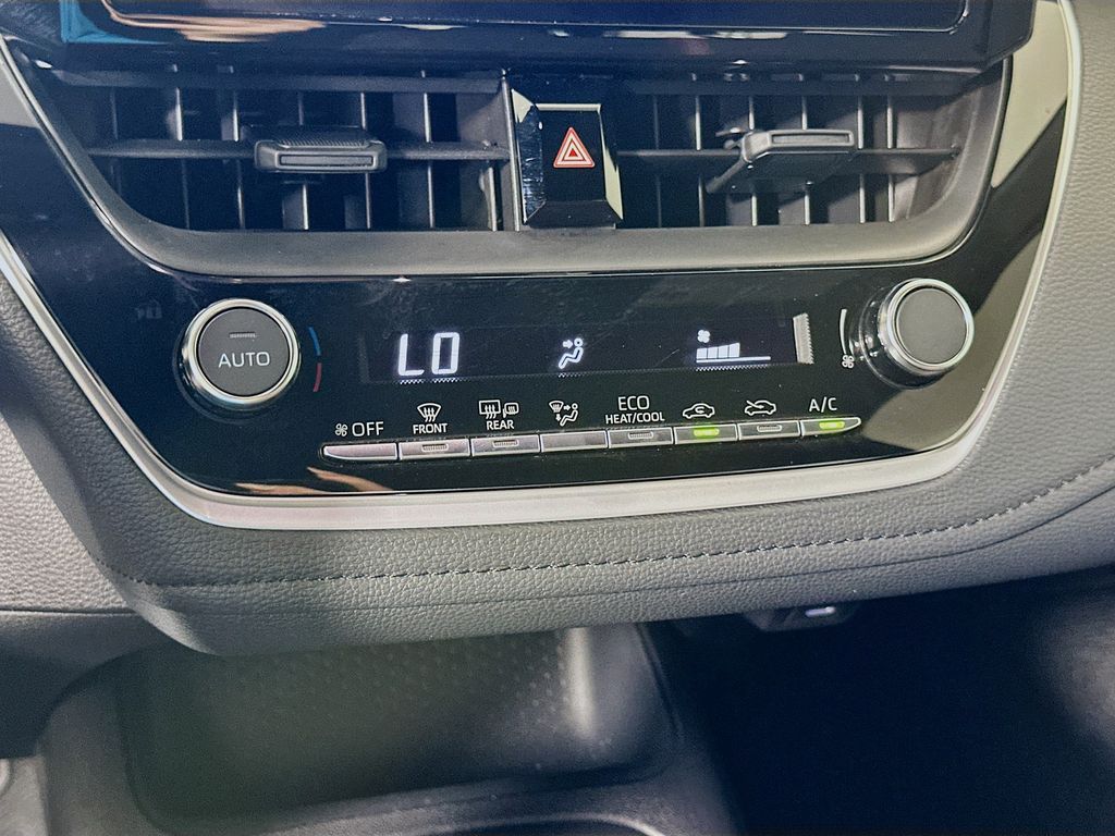 Thumbnail: 2025 Toyota Corolla - 16