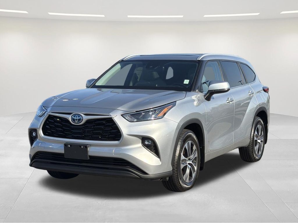 Celestial Silver Metallic 2023 Toyota Highlander Hybrid SUV / Crossover All-Wheel Drive Continuously Variable Transmission