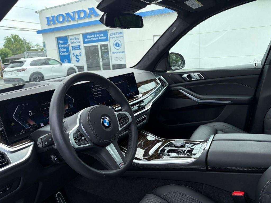 2025 BMW X5 xDrive40i