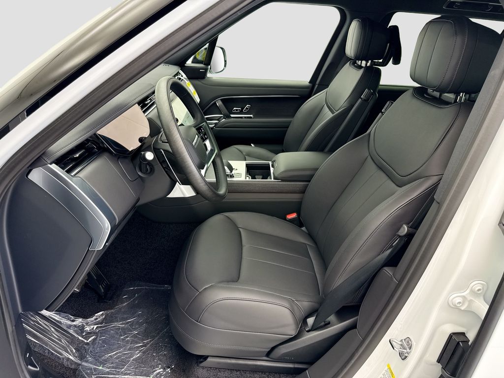Thumbnail: 2026 Land Rover Range Rover - 18