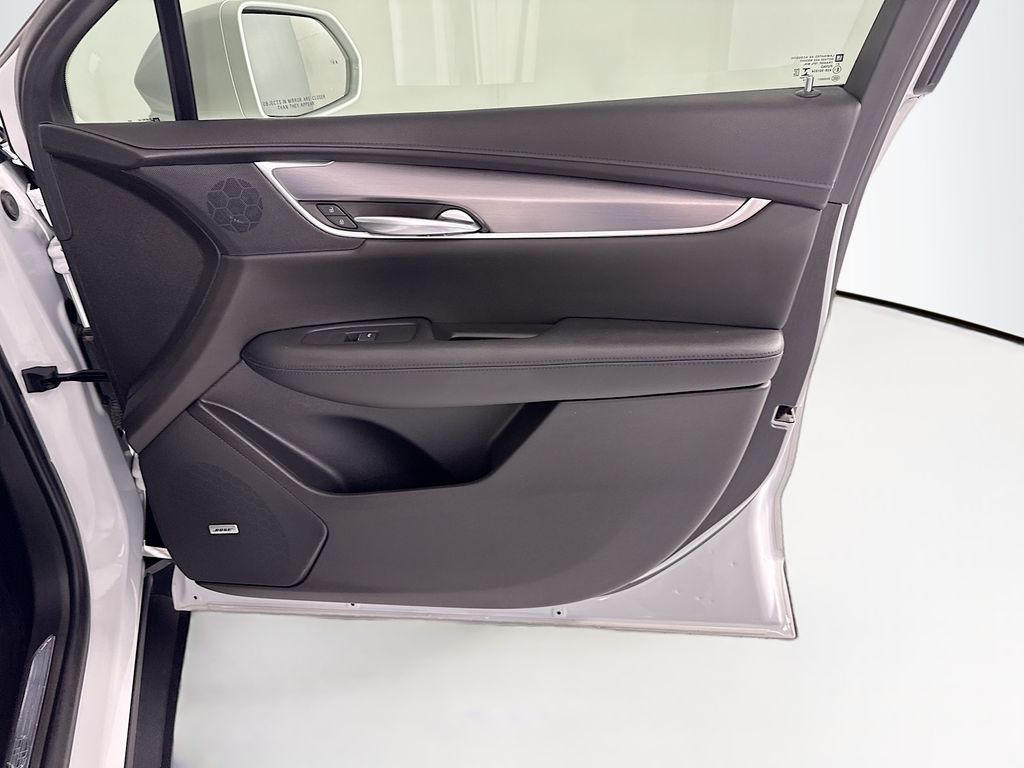 Thumbnail: 2019 Cadillac XT5 - 25