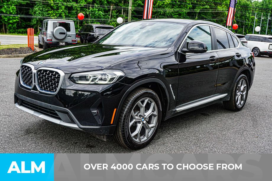 Used 2025 Black BMW xDrive30i image 2