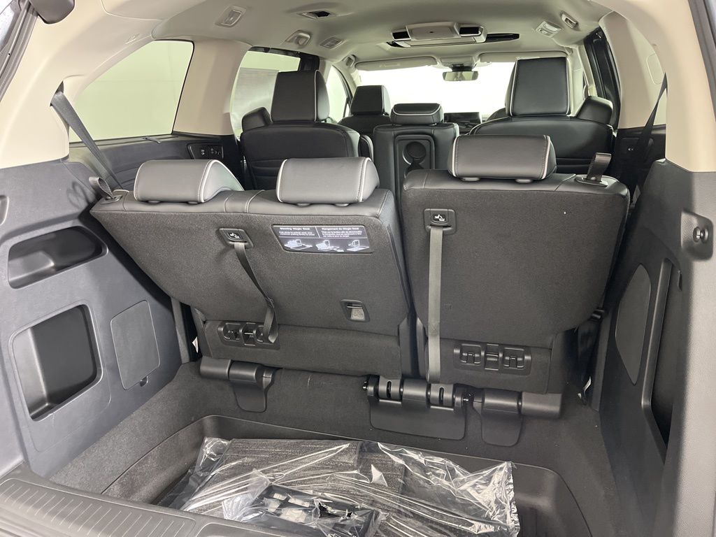 2025 Honda Odyssey Touring 25