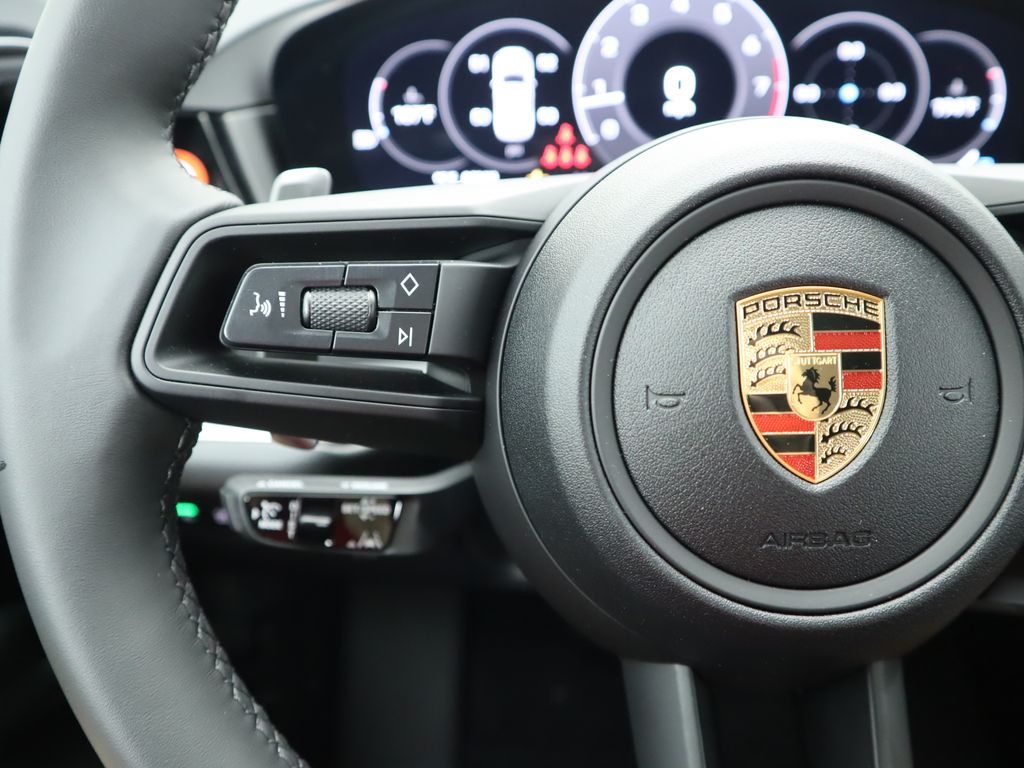 Thumbnail: 2024 Porsche Cayenne - 14