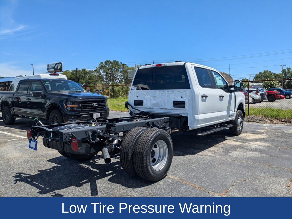 2025 Ford F-350 Super Duty XL