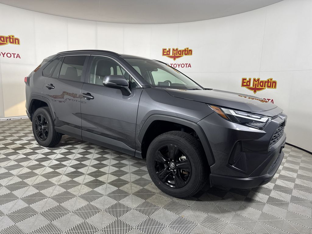  2025 Toyota RAV4 XLE FWD   