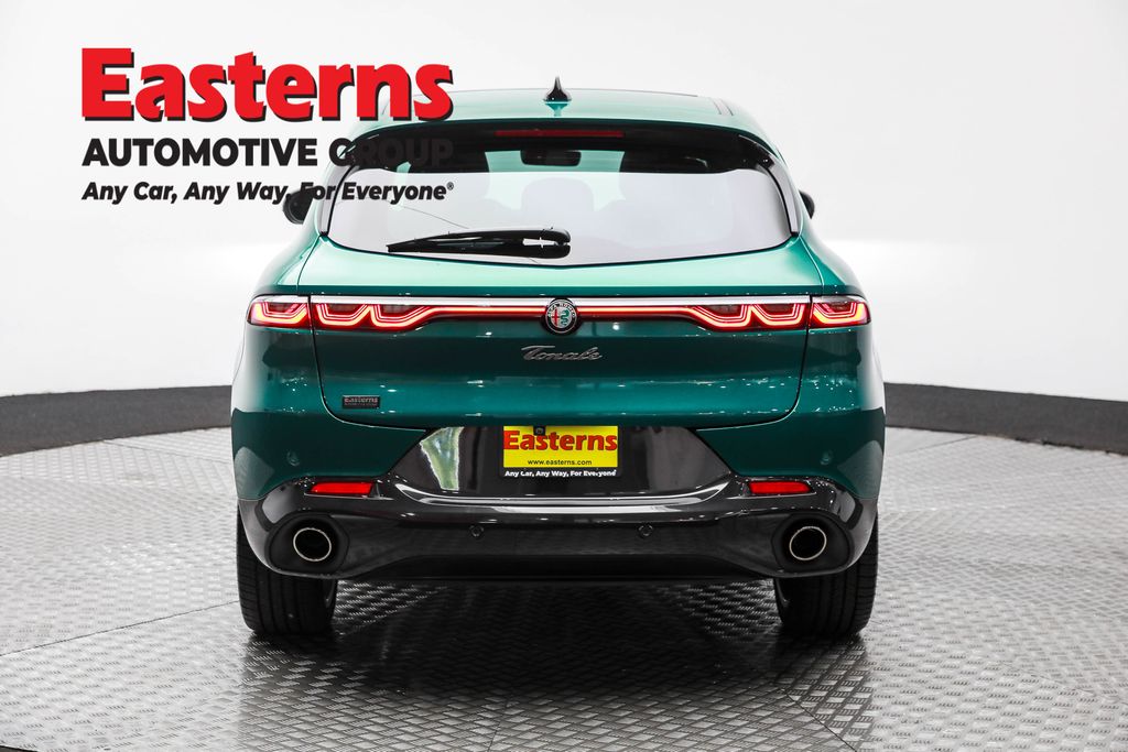 Used 2024 Green Alfa Romeo Veloce image 6