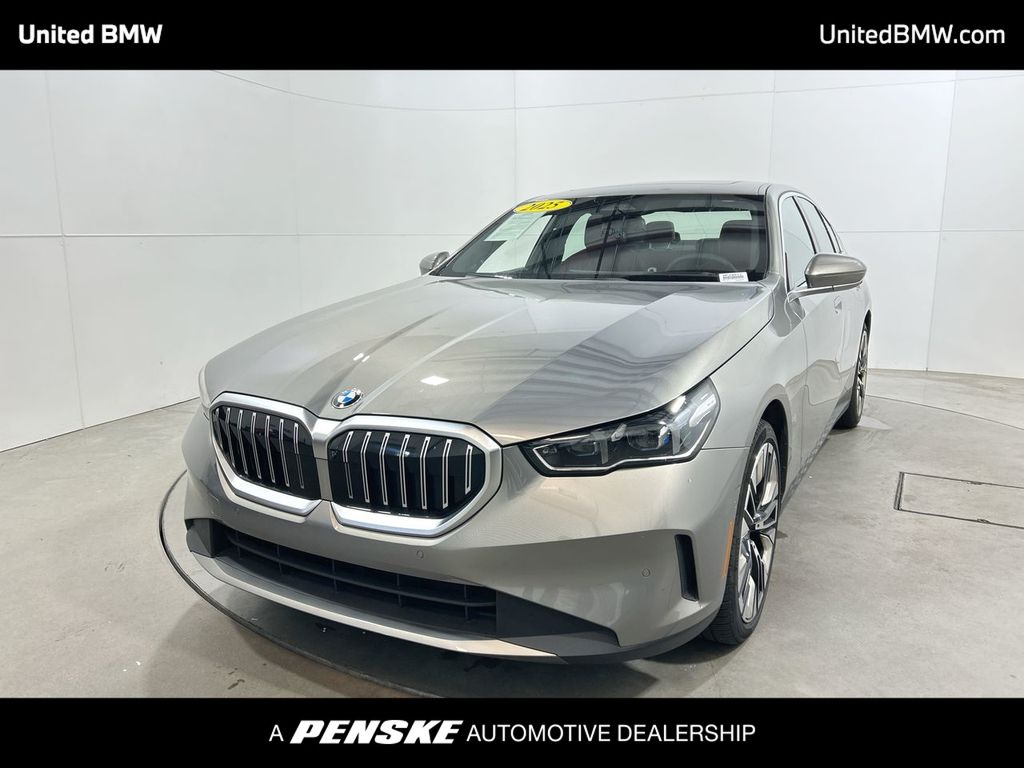Thumbnail: 2025 BMW 5 Series - 1