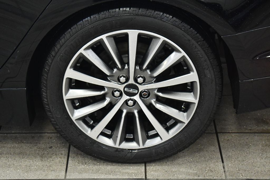 Thumbnail: 2017 Lincoln MKZ - 13