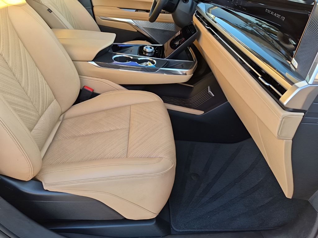 Used Car 2025 Cadillac Escalade Iq  Luxury 2 For Sale Under $120,000 In Austin, Texas