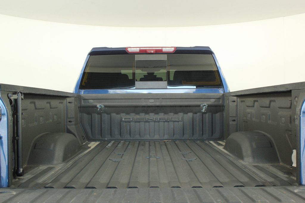 Thumbnail: 2022 GMC Sierra 3500 - 14