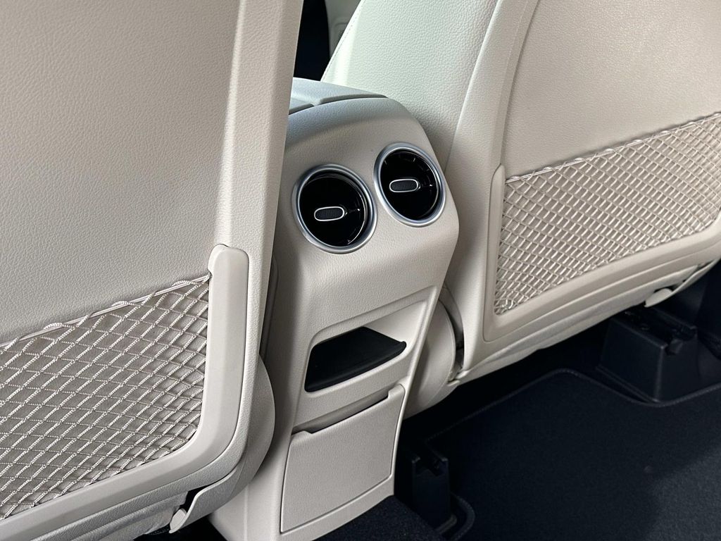 Thumbnail: 2026 Mercedes-Benz E-Class - 20