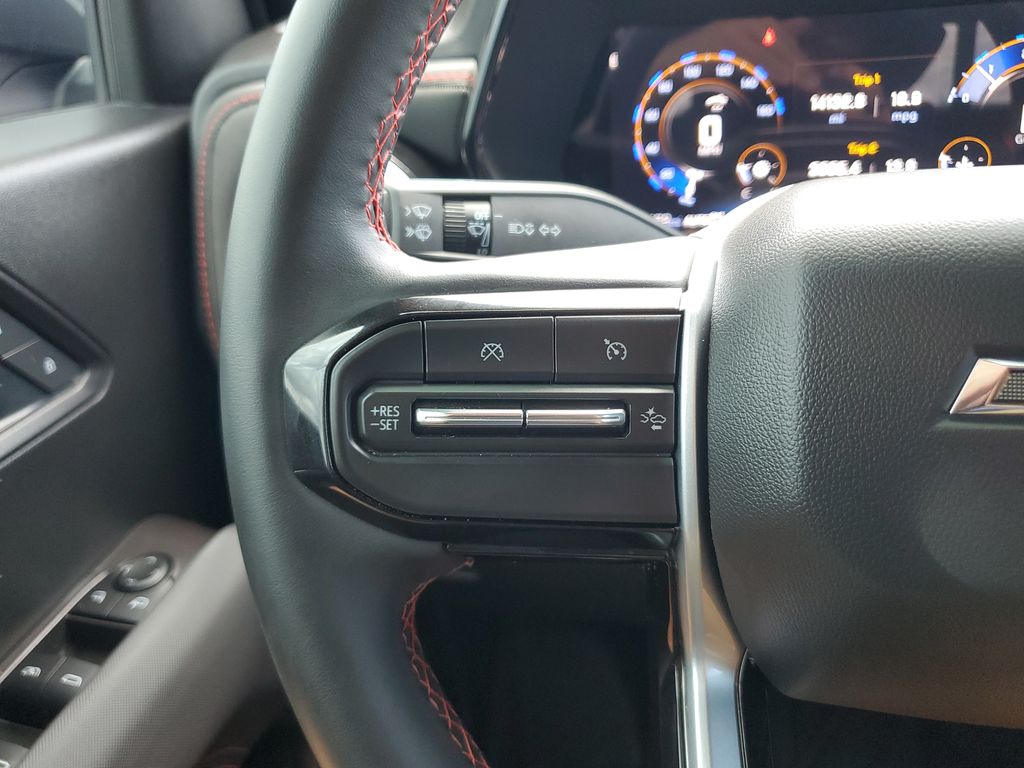 Certified Used 2025 White Chevrolet Z71 image 20