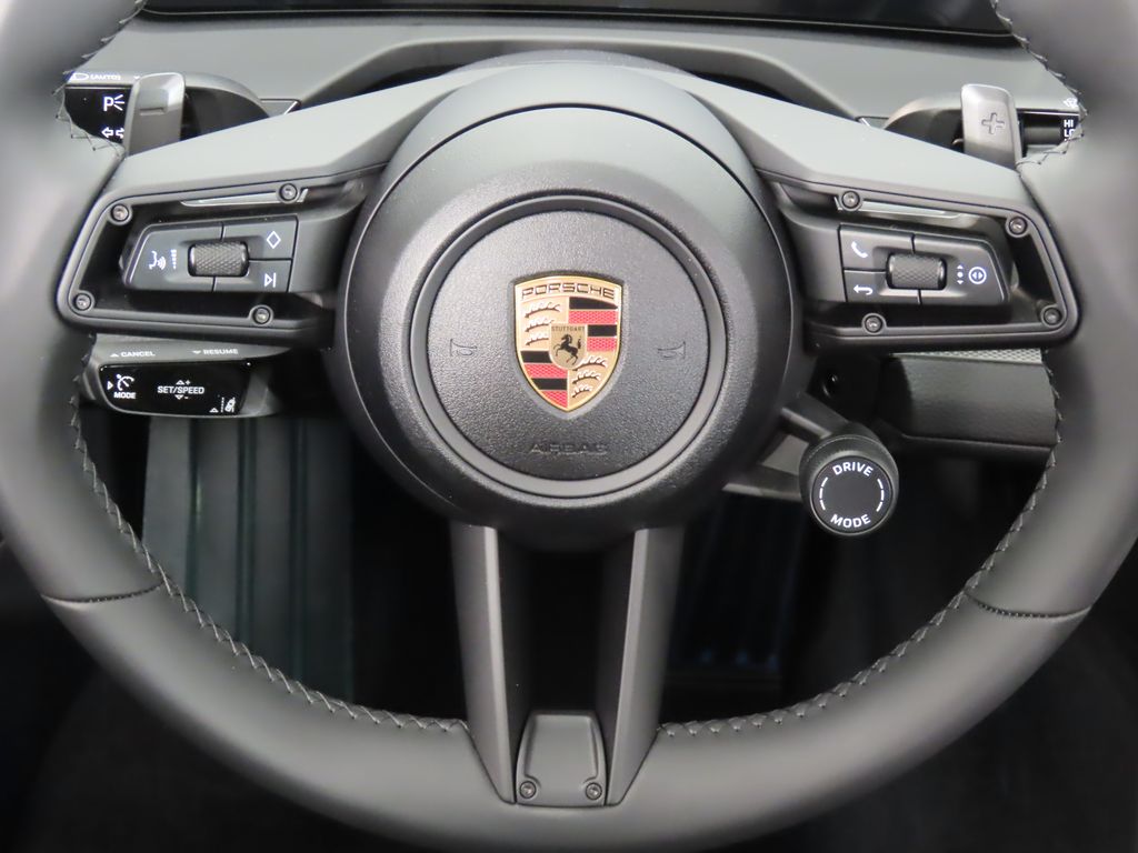 Thumbnail: 2025 Porsche Panamera - 18