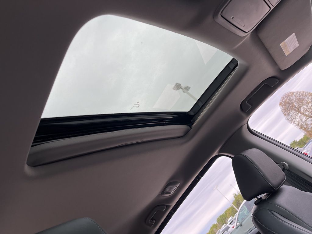 Thumbnail: 2023 Honda Odyssey - 31