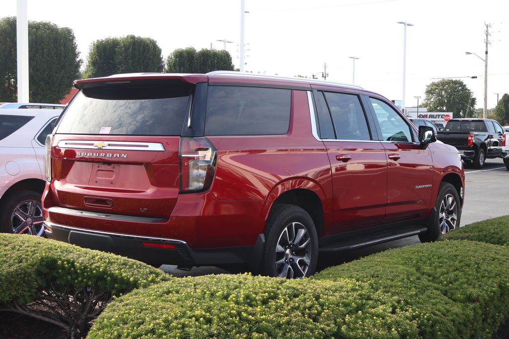 Thumbnail: 2022 Chevrolet Suburban - 8