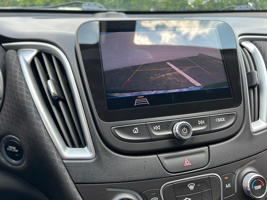 Thumbnail: 2019 Chevrolet Malibu - 28