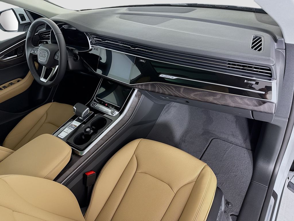 Thumbnail: 2026 Audi Q8 - 19