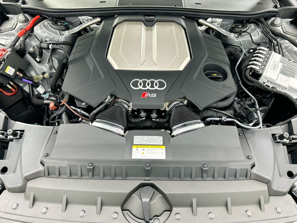Thumbnail: 2026 Audi RS 6 - 28