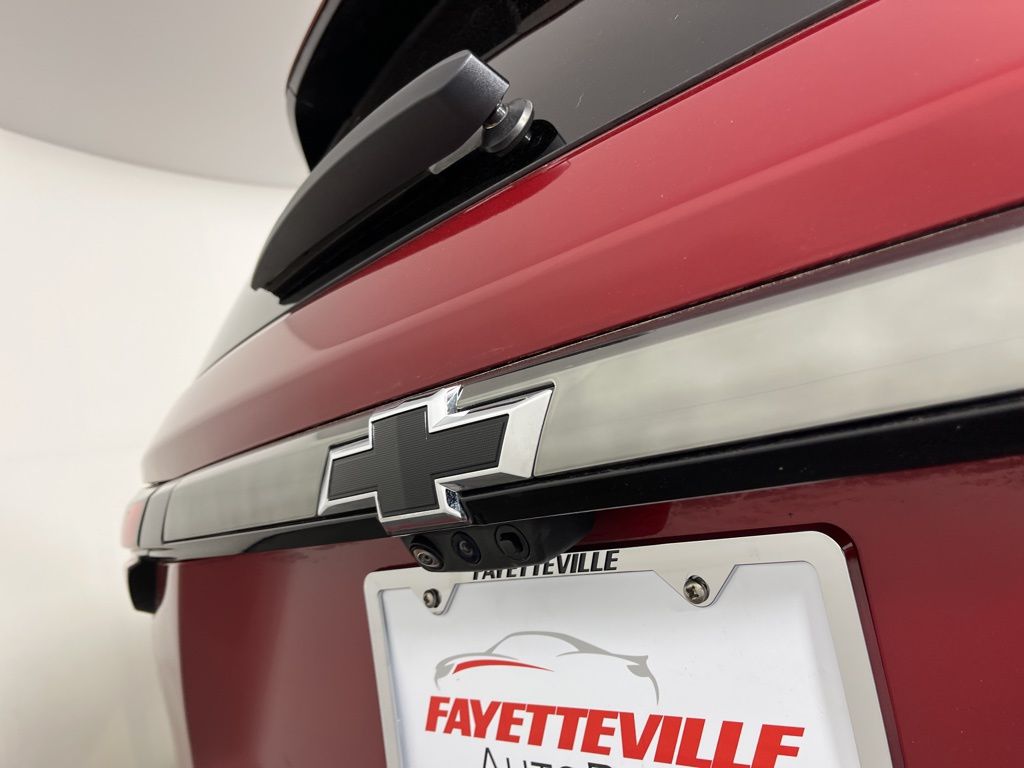 2023 Chevrolet Traverse RS 12