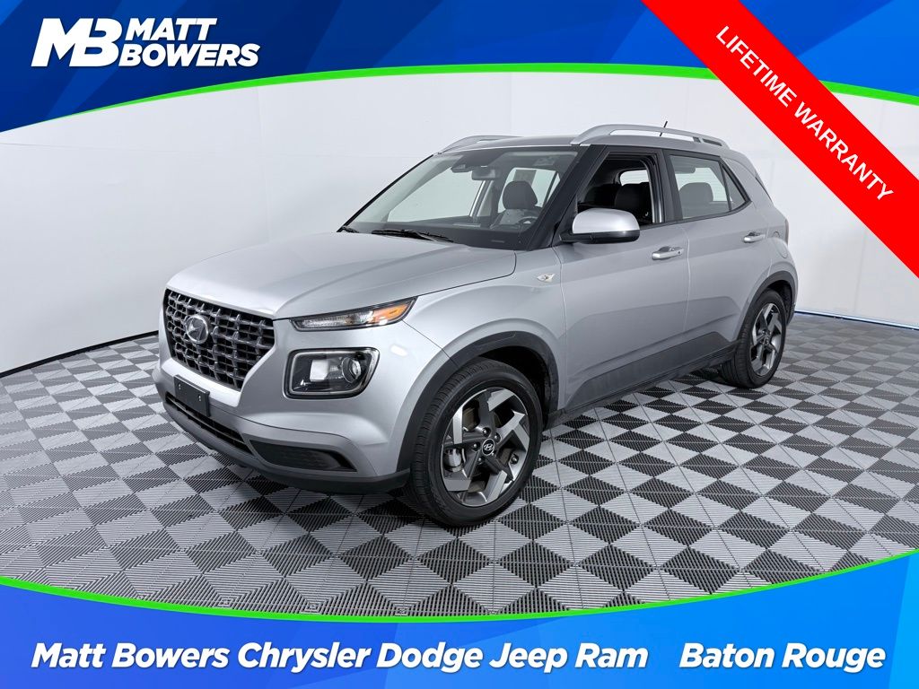 Shimmering Silver 2025 Hyundai Venue SEL FWD SUV / Crossover Front-Wheel Drive Continuously Variable Transmission