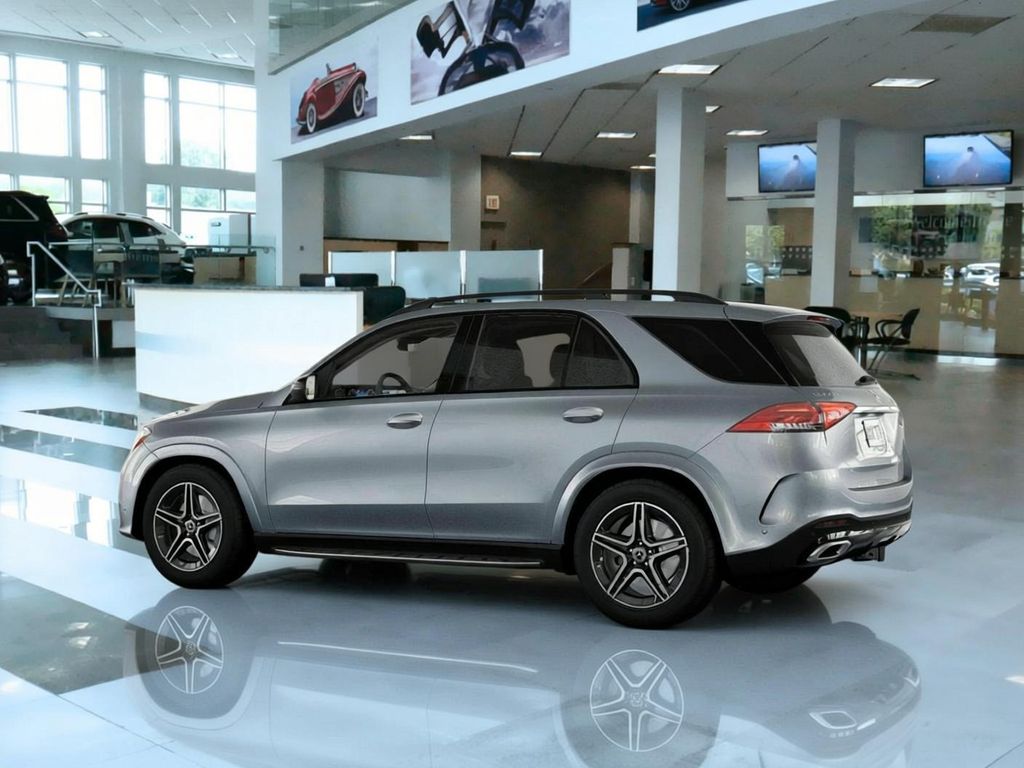 Thumbnail: 2026 Mercedes-Benz GLE - 30