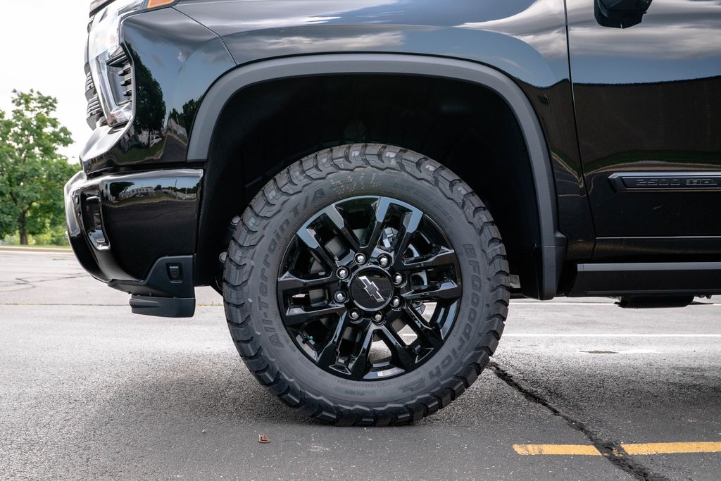 2026 Chevrolet Silverado 2500 HD High Country - Photo 10