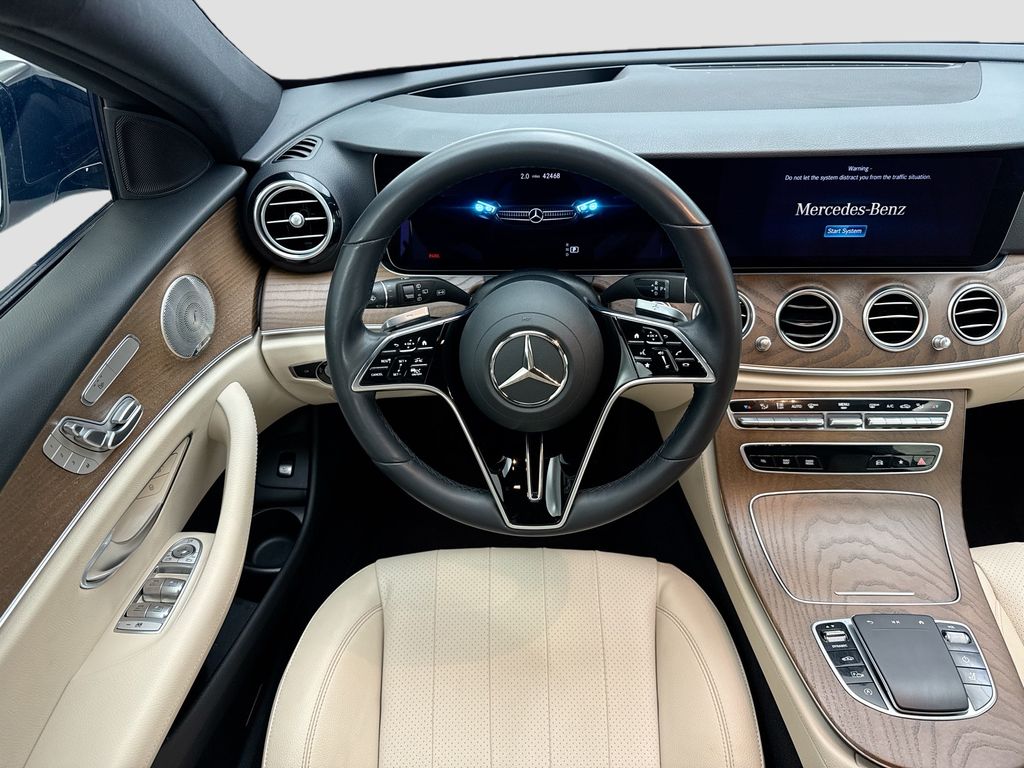 Thumbnail: 2022 Mercedes-Benz E-Class - 10