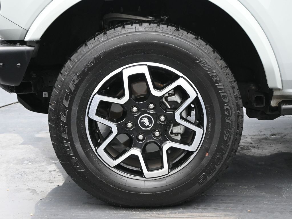 2024 Ford Bronco Outer Banks