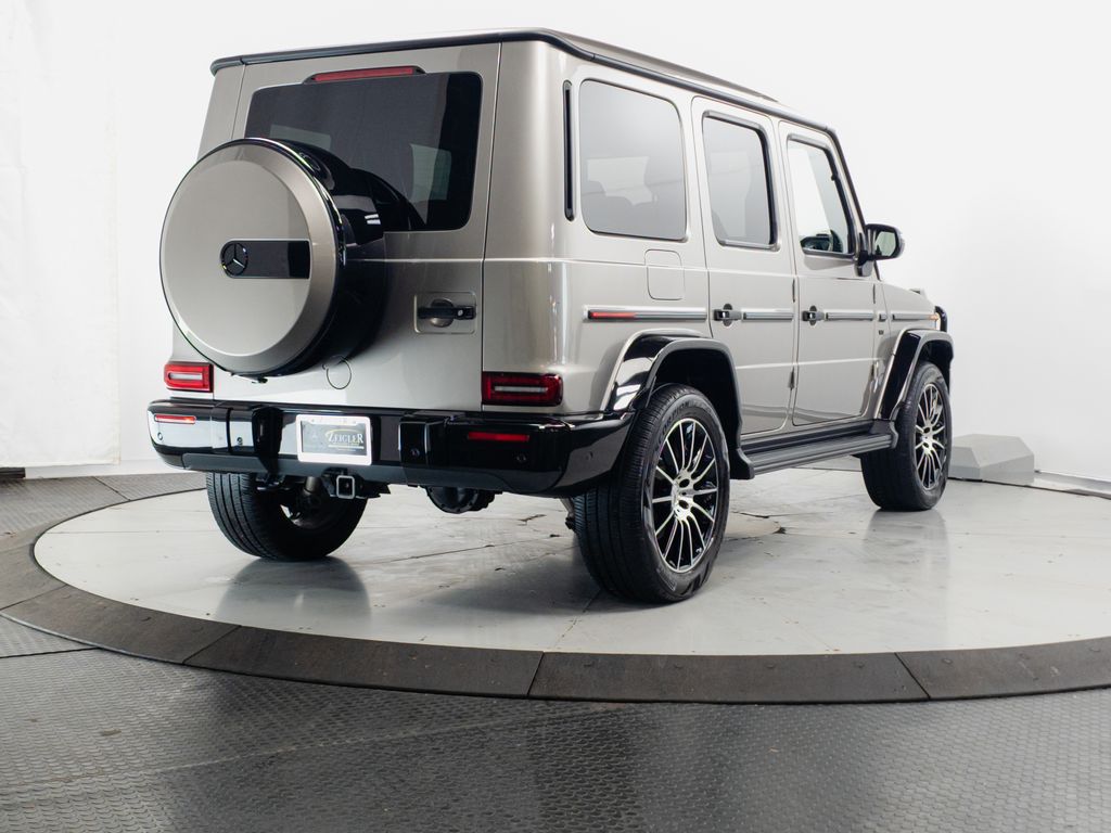 Used 2024 Silver Mercedes-Benz G 550 image 29