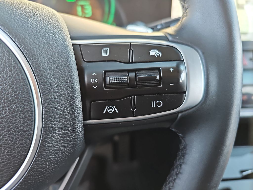 Used 2025 Kia Sportage Hybrid SUV