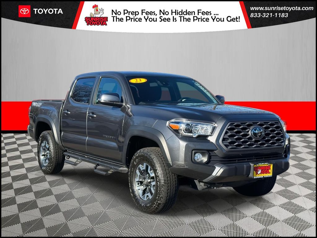 2023 Toyota Tacoma SR5's photo