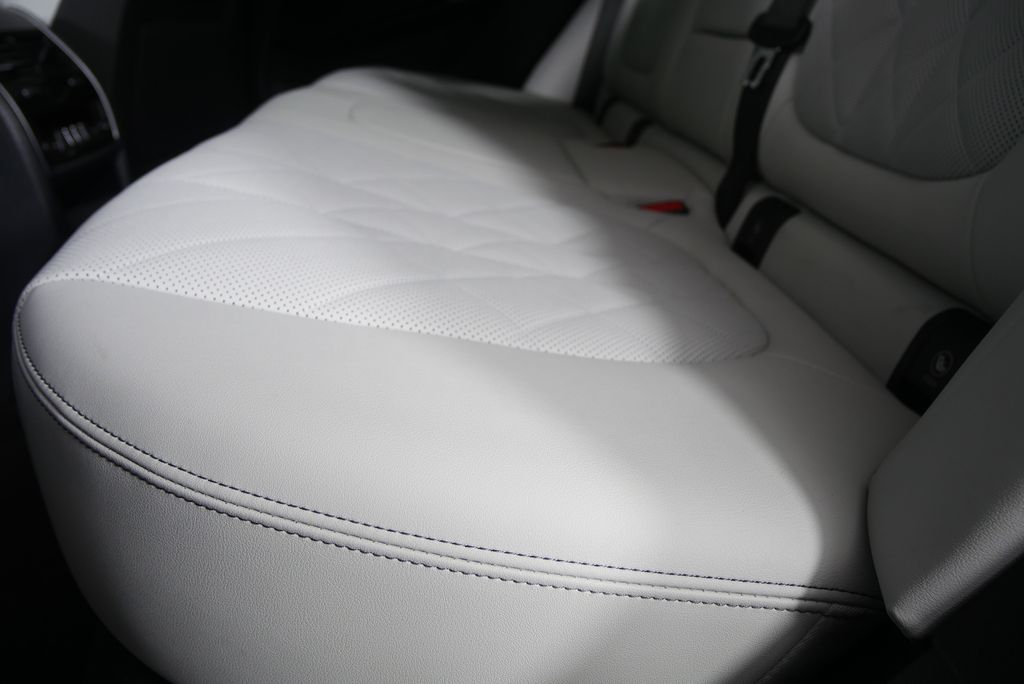 Thumbnail: 2023 BMW X5 - 12