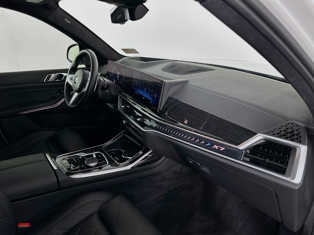 2023 BMW X7 xDrive40i 31