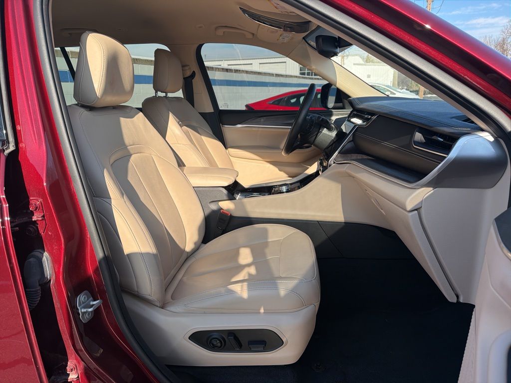 Thumbnail: 2021 Jeep Grand Cherokee L - 26