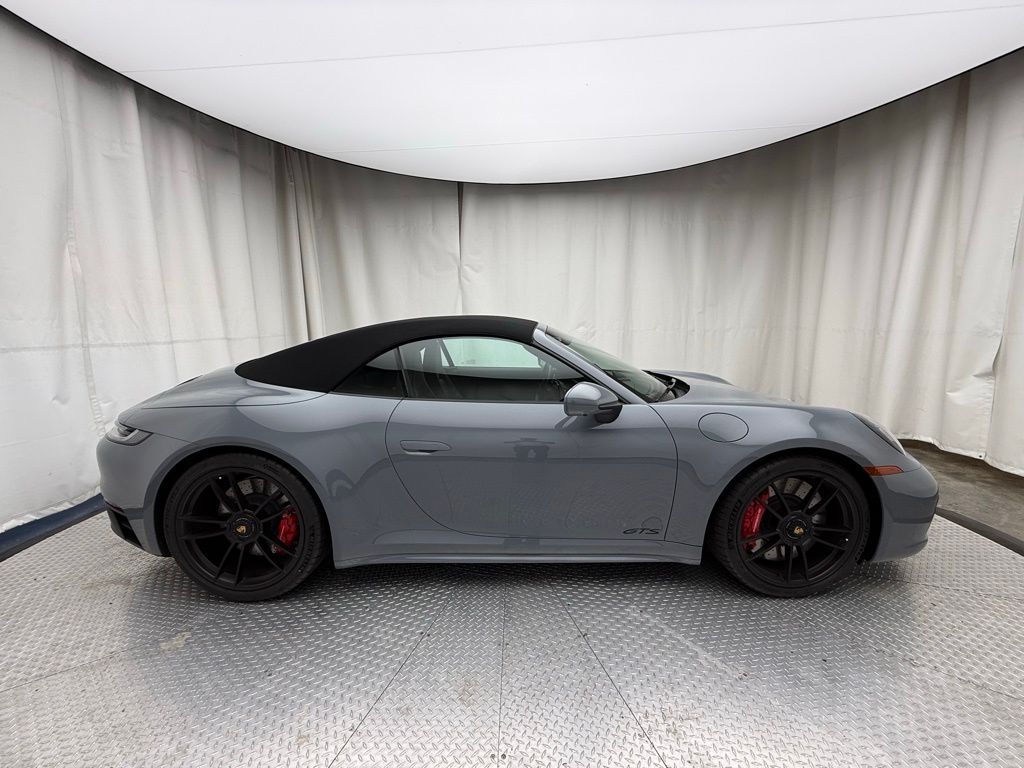 Thumbnail: 2023 Porsche 911 - 9
