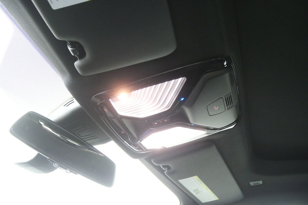 Thumbnail: 2026 BMW i4 - 18