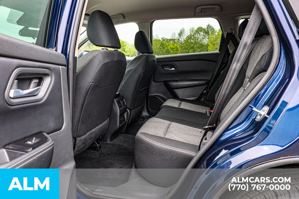 Used 2025 Blue Nissan SV image 19