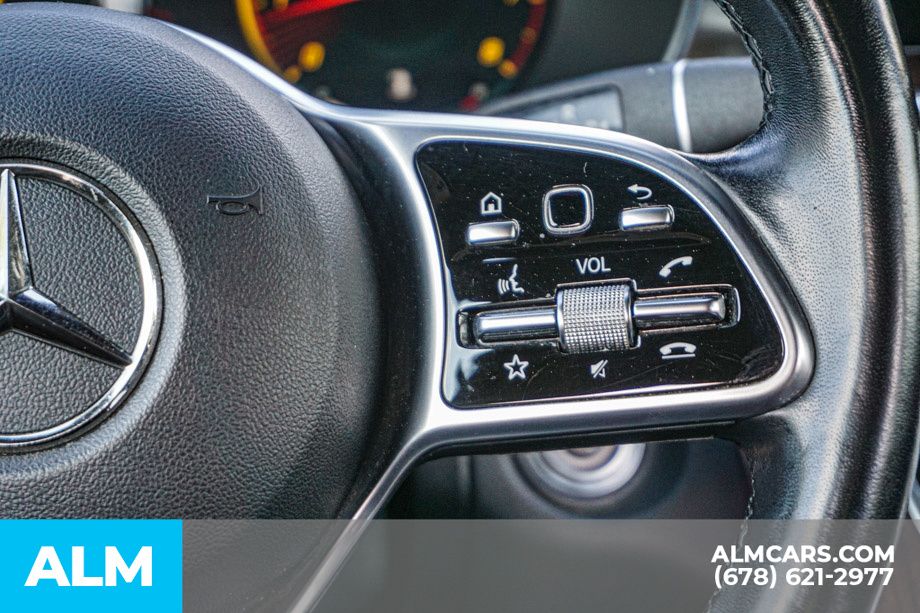 Used 2022 Silver Mercedes-Benz GLC 300 image 30