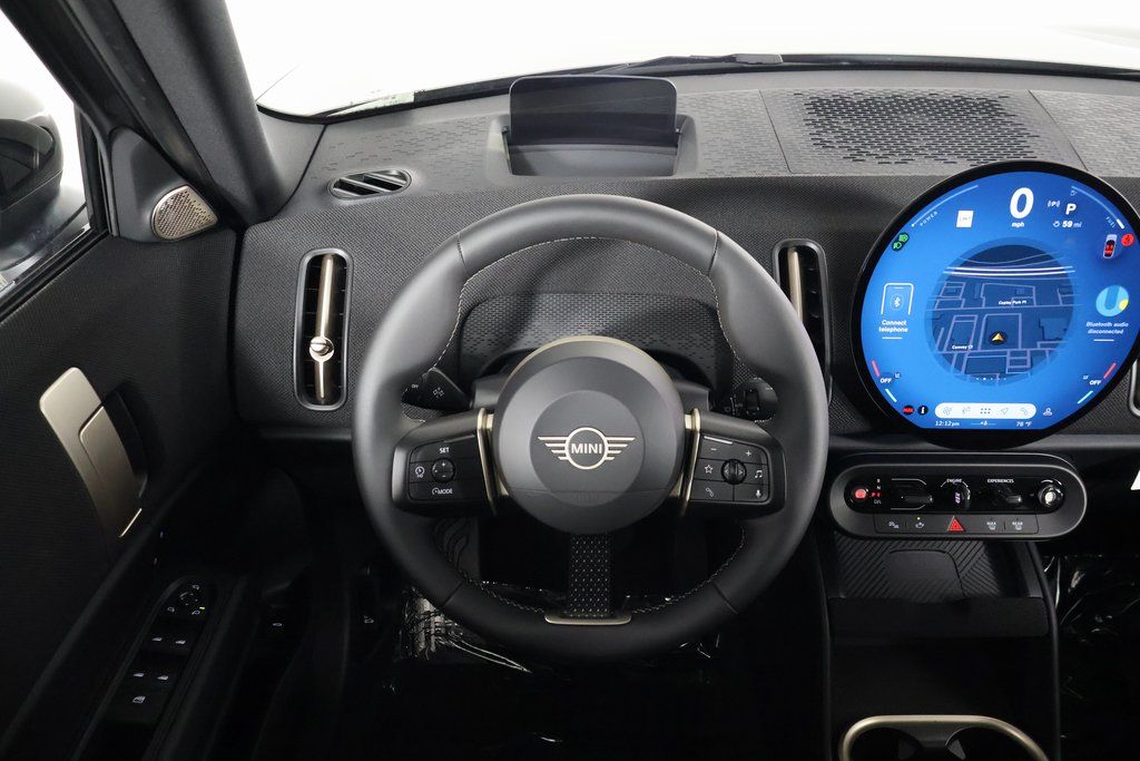 Thumbnail: 2027 MINI Cooper Countryman - 3