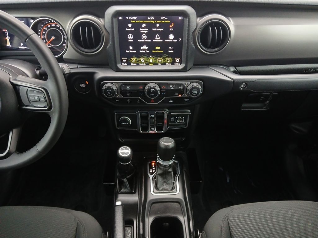 Used Car 2023 Jeep Gladiator  Willys For Sale Under $35,000 In Austin, Texas