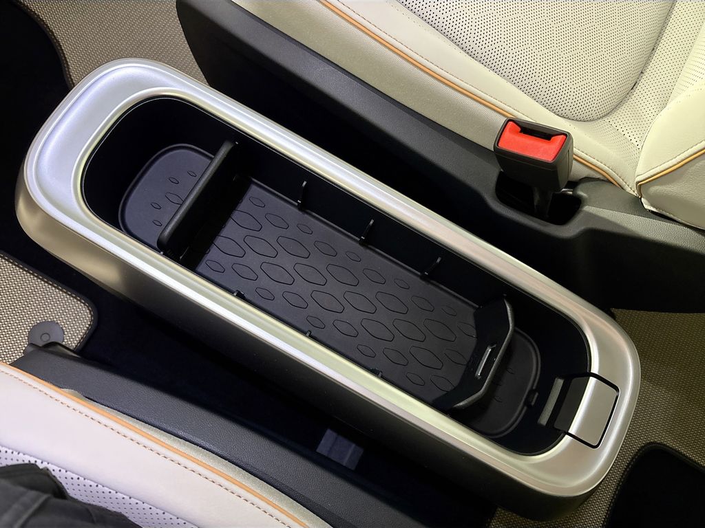 2025 Volkswagen ID. Buzz Pro S Plus