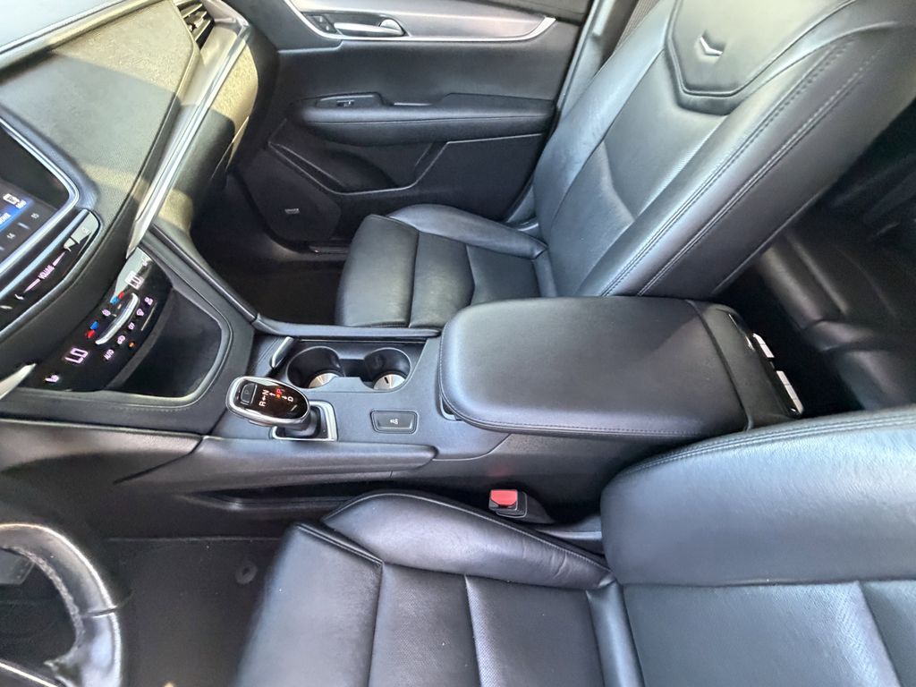 used 2019 Cadillac XT5 car, priced at $15,491
