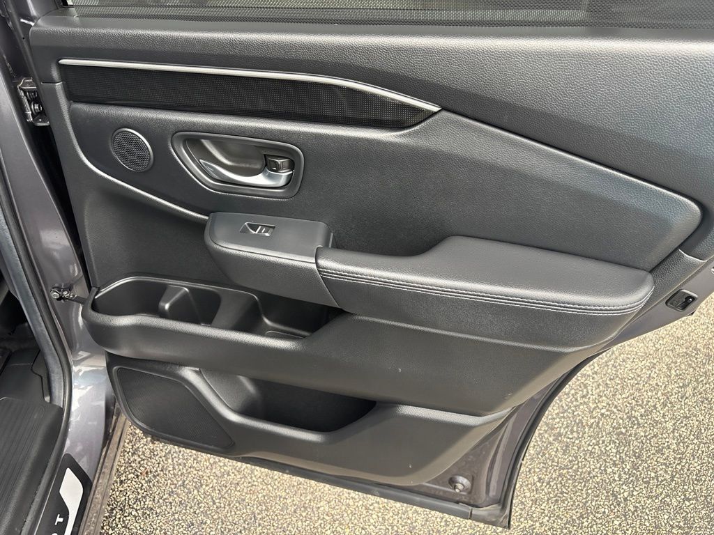 Used 2025 Honda Pilot SUV