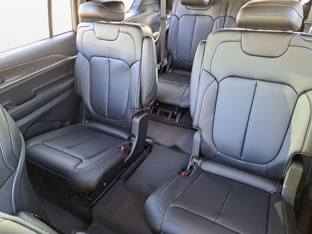 New Car 2025 Jeep Grand Cherokee L  Limited For Sale Under $50,000 In Austin, Texas