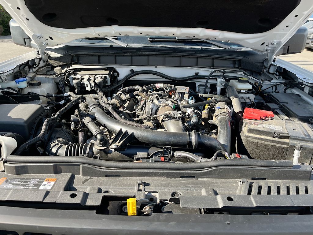 Used 2023 White Ford Wildtrak image 28