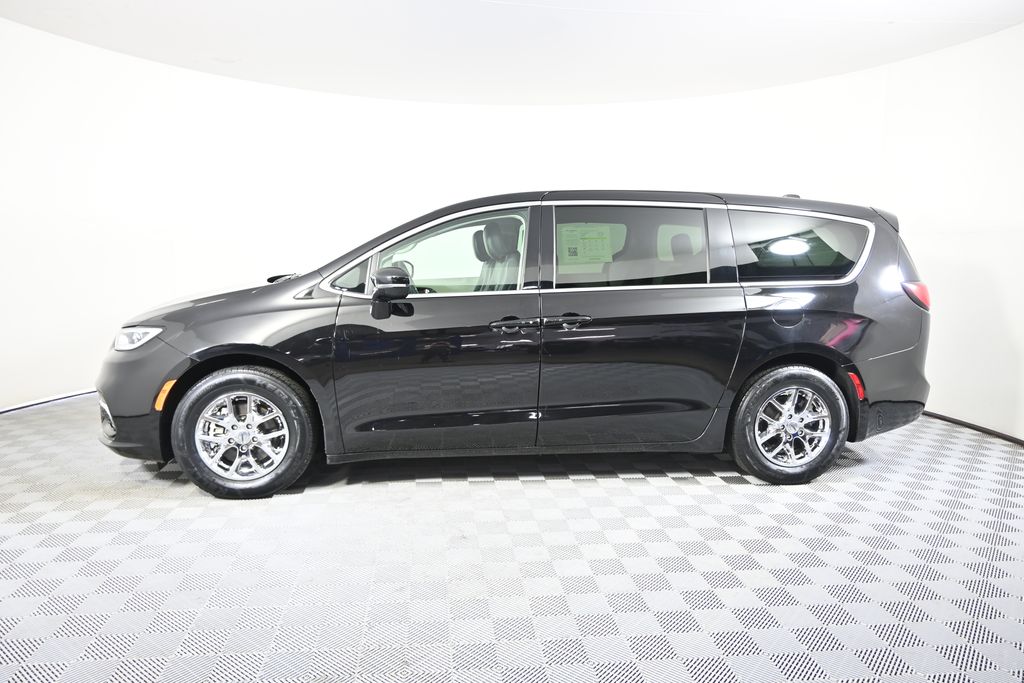 Used 2024 Chrysler Pacifica Touring L with VIN 2C4RC1BG9RR147080 for sale in Forest Lake, Minnesota